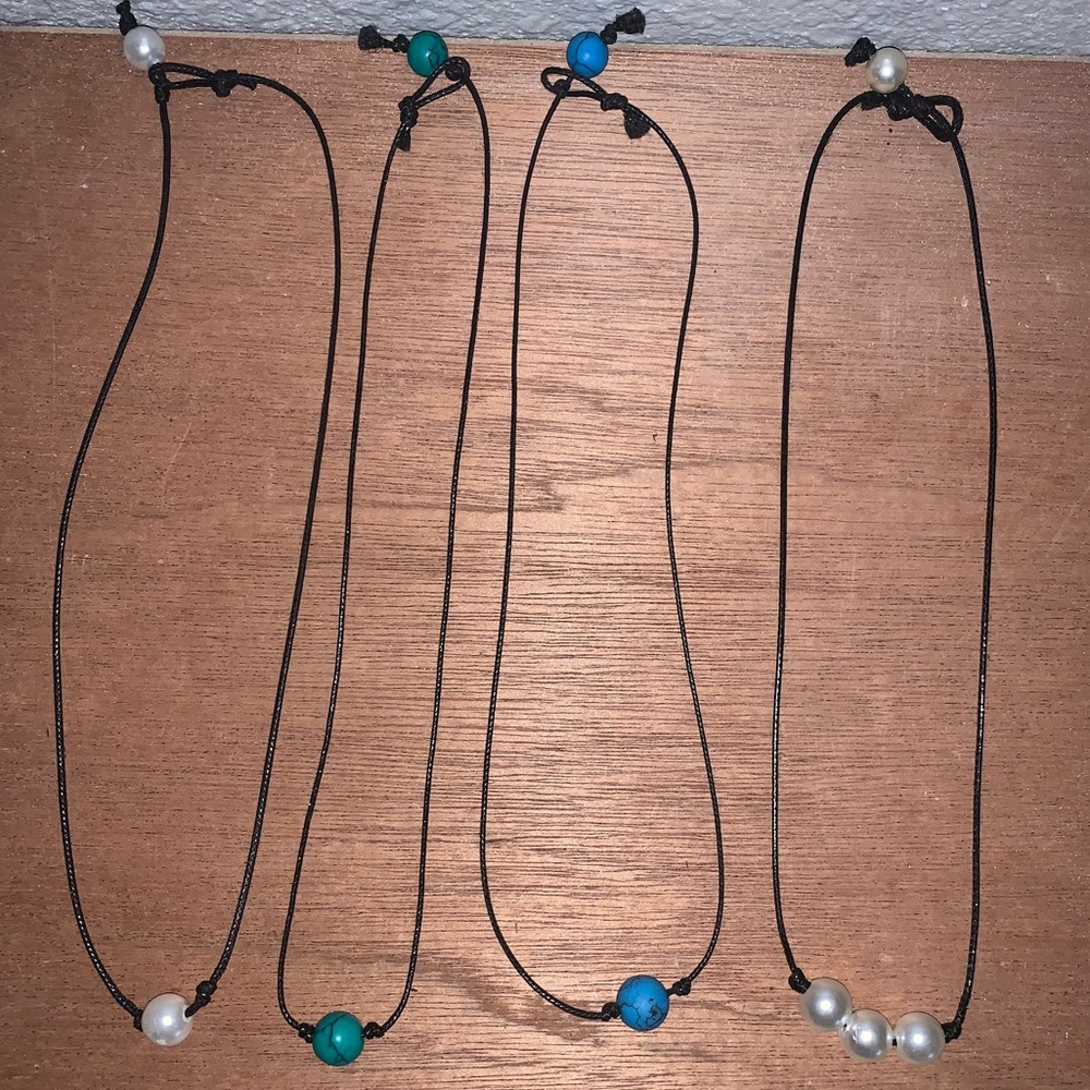 “VSCO” girl pearl necklaces!